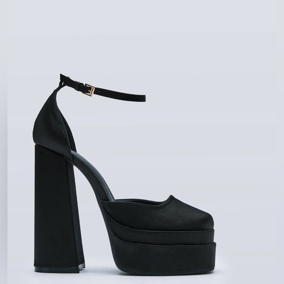 Nasty Gal Satin Closed Toe Double Platform 2 Part Heels - Picture 3 of 4